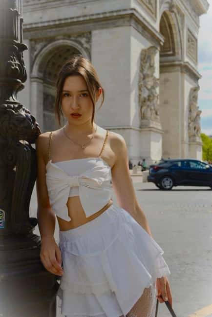 Paris: Arc de Triomphe & Hidden Spots Photoshoot - Comparing Similar Paris Photoshoot Experiences