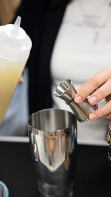 Paris : Ateliers Cocktails - Exciting Cocktail Workshops in the Heart of Paris