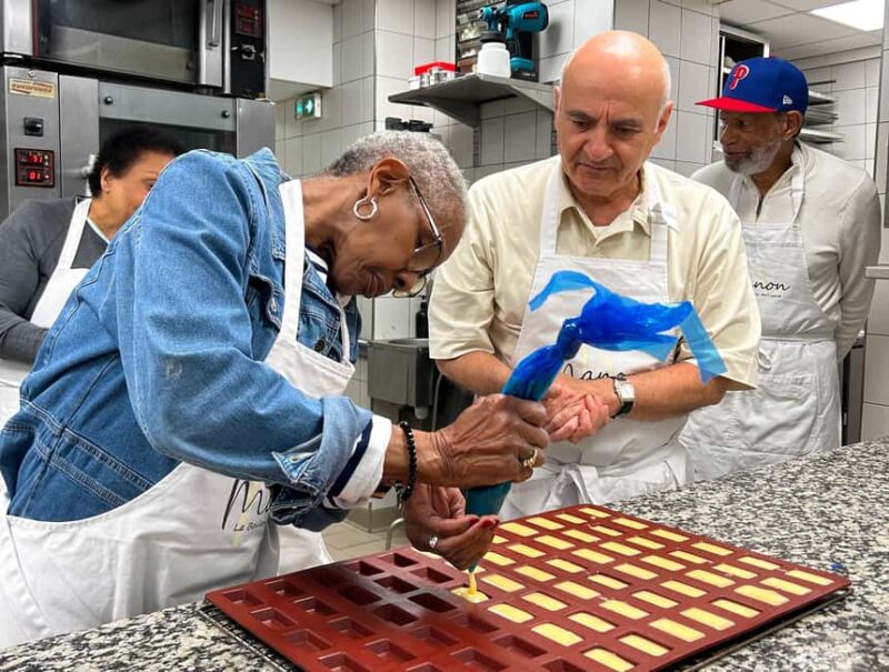 Paris: Baking Insider Experience - Starting at Parisian Bakeries for Authentic Baked Goods