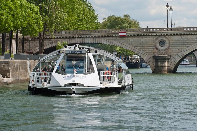 Paris: Batobus Hop-On Hop-Off Cruise & Landmarks Audio Tour - Key Points