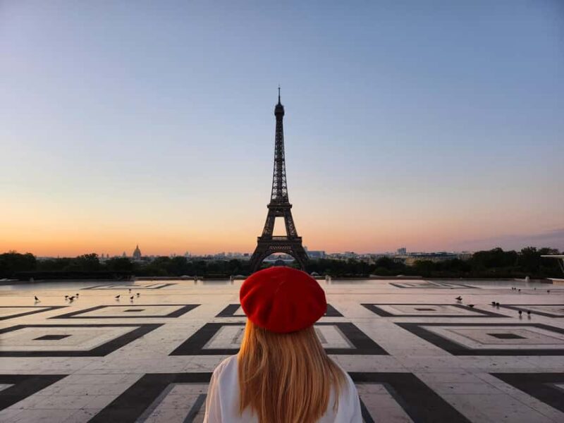 Paris before the crowds, bike tour & Breakfast - Paris at Dawn: A Quiet Perspective of the Eiffel Tower