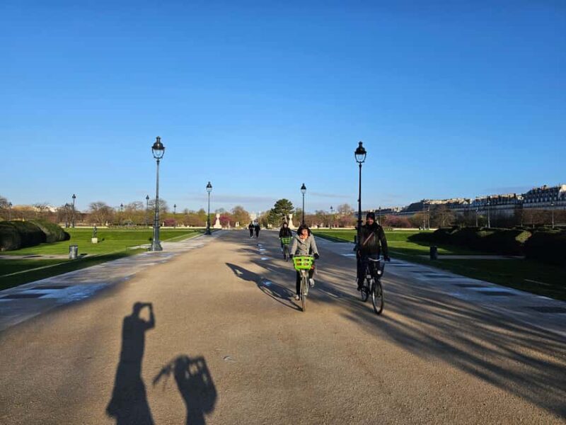 Paris before the crowds, bike tour & Breakfast - Comparing Similar Experiences