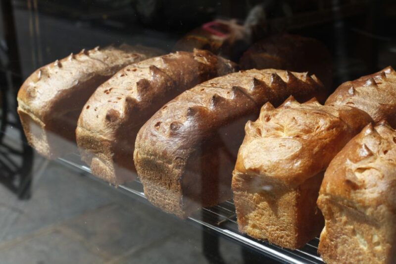 Paris: Behind the Scenes Bakery Tour with Breakfast - Explore a Parisian Bakery in Its Natural Setting