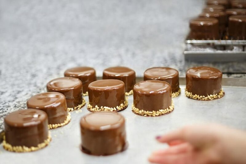 Paris: Behind the Scenes Bakery Tour with Breakfast - Suitable for Families and Food Enthusiasts