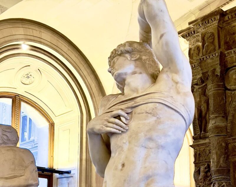 Paris: Best of the Louvre Museum Private Tour with Mona Lisa - Personalization and Pacing with a Private Guide