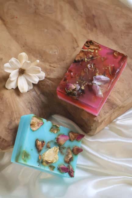 Paris: Botanical handmade soap workshop (Melt and pour soap) - Frequently Asked Questions