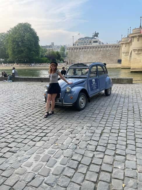 Paris by 2CV Charm on Four Wheels - The Charm of a Vintage 2CV in the Heart of Paris