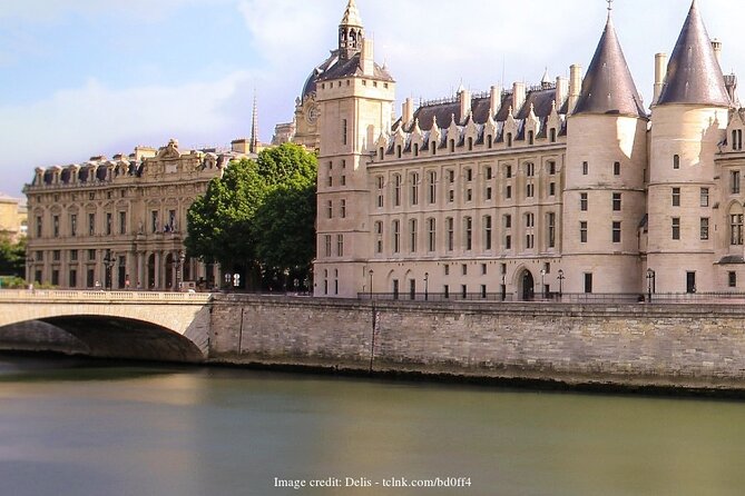 Paris by Night 2-hour Private Tour with Scenic Seine River Cruise - Discovering the Latin Quarter’s Literary and Academic Roots