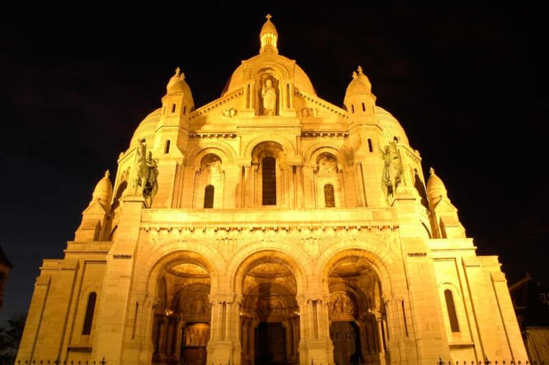 Paris by Night: Private Tour with Eiffel Tower & Cruise - Explore Paris After Dark with a Private Guide and Exclusive Experiences