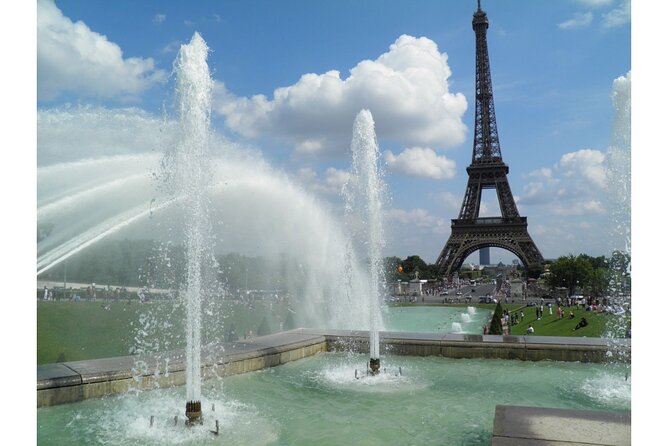 Paris by Rail with Sightseeing Bus and River Seine Lunch Cruise - Major Public Square: Place de la Concorde