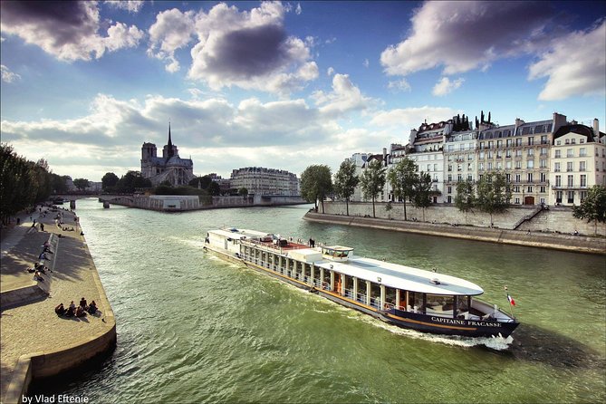 Paris Capitaine Fracasse 3 Course Seine River Dinner Cruise - Seating Options and View Quality