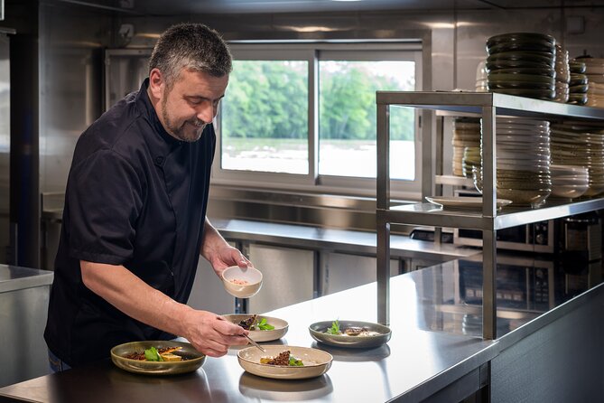 Paris Capitaine Fracasse 3 Course Seine River Dinner Cruise - Booking and Flexibility