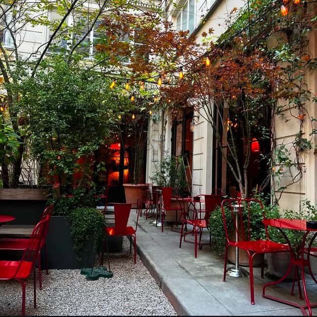 Paris: Centre City Walking Tour - Whats Not Included: Entrance Tickets and Additional Costs