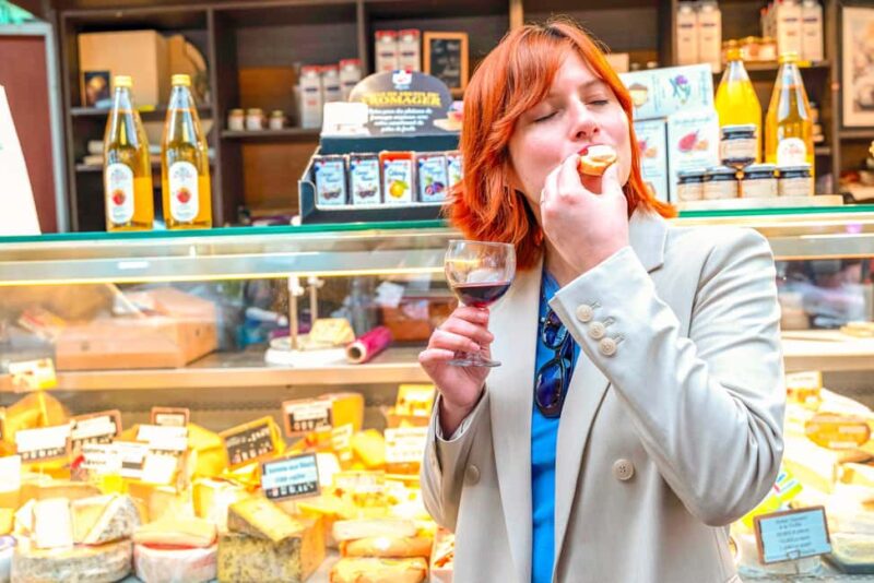 Paris: Champagne and Oysters Food Tour - Start at Pharmacie de la Place de la République with a Warm Welcome