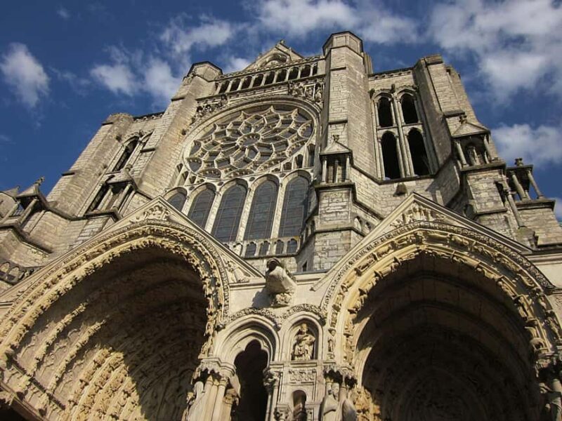 Paris: Chartres Cathedral and Old Town Day Trip - Key Points