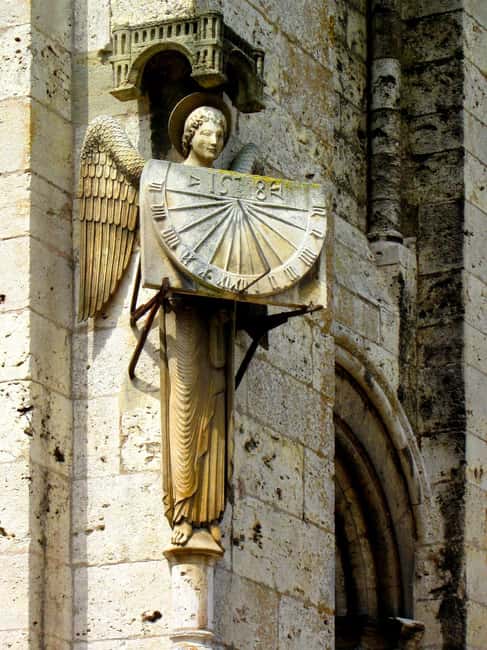 Paris: Chartres Cathedral and Old Town Day Trip - Comparing This Tour to Other Options