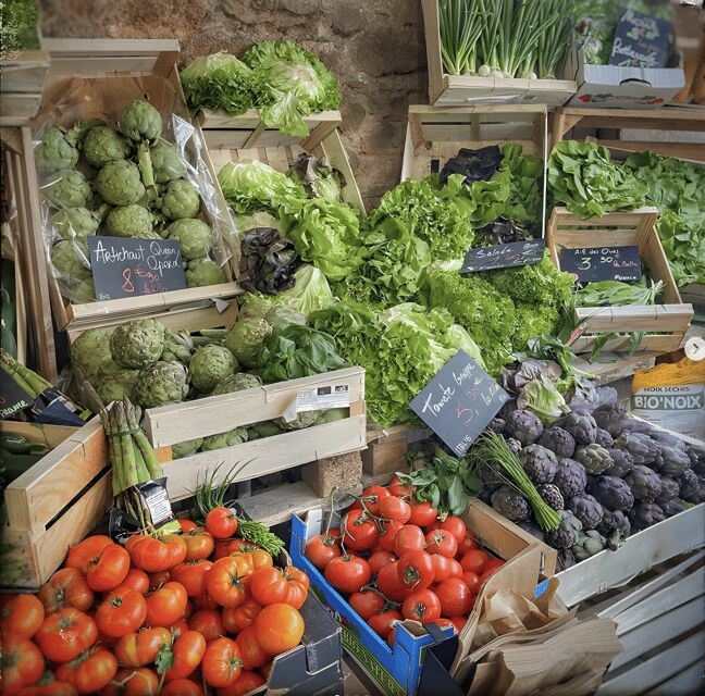 Paris: Cheese & Wine Tasting Tour with a Private Chef - The Private Apartment Tasting with Chef Emma Iches