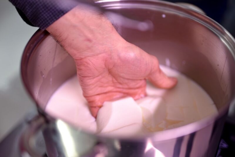 Paris: Cheesemaking Workshop - Making "Tomme Fraiche" and Artisanal Butter