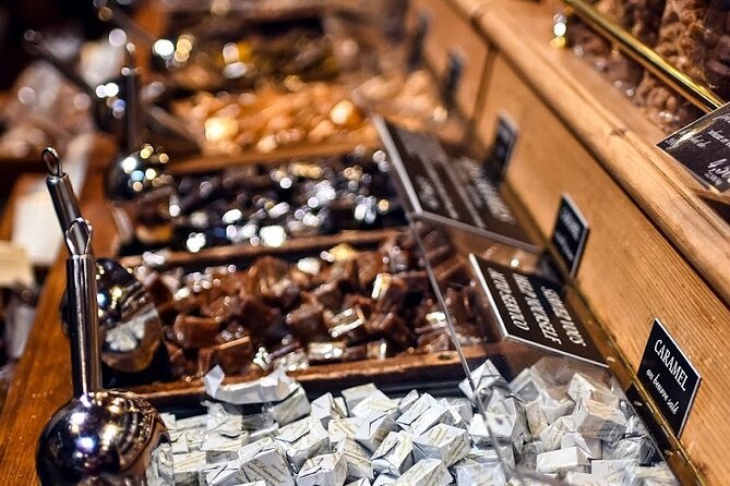 Paris Chocolate and Pastry Tour with Secret Food Tours - Logistics, Group Size, and Comfort Tips