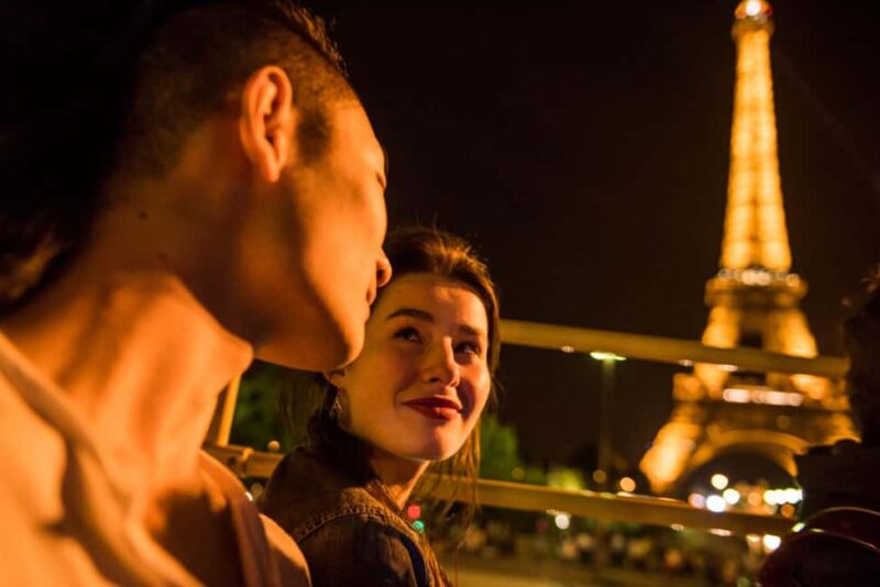 Paris: Christmas Lights Night Tour by Open-Top Bus - Starting Point at 11 Av. de l’Opéra