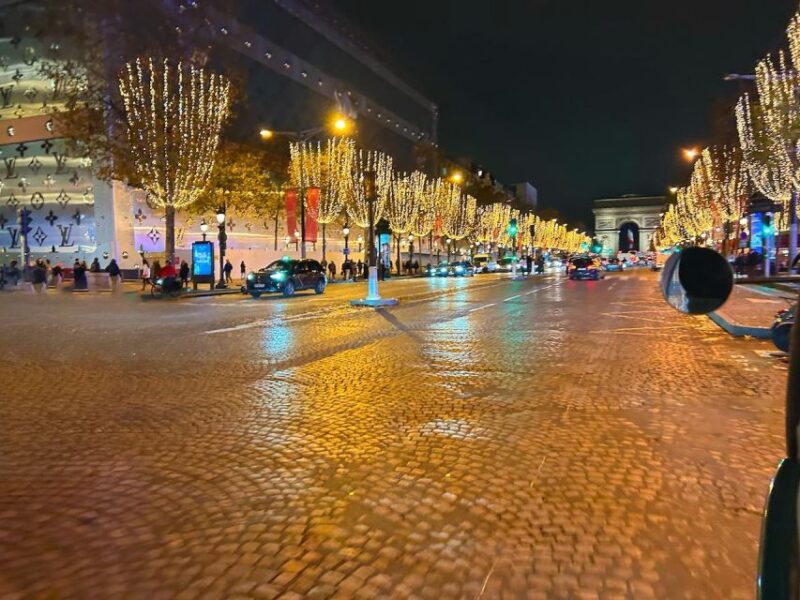 Paris: Christmas Lights Private Tour in a Modern Rickshaw - Key Points