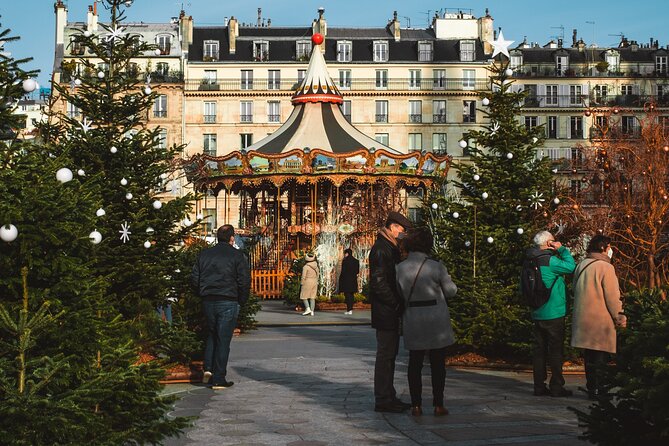 Paris Christmas Market & Chocolate Private Tour with Local Guide - Why This Tour Stands Out