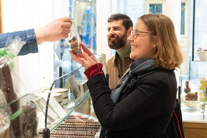 Paris Christmas Tour with a Local Guide, Custom & Private - Key Points