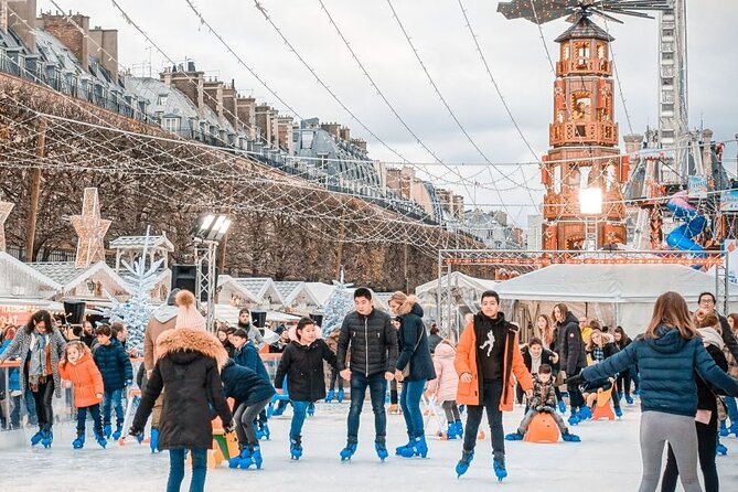 Paris Christmas Tour with a Local Guide, Custom & Private - Enjoy a Warm Drink Included in Your Tour