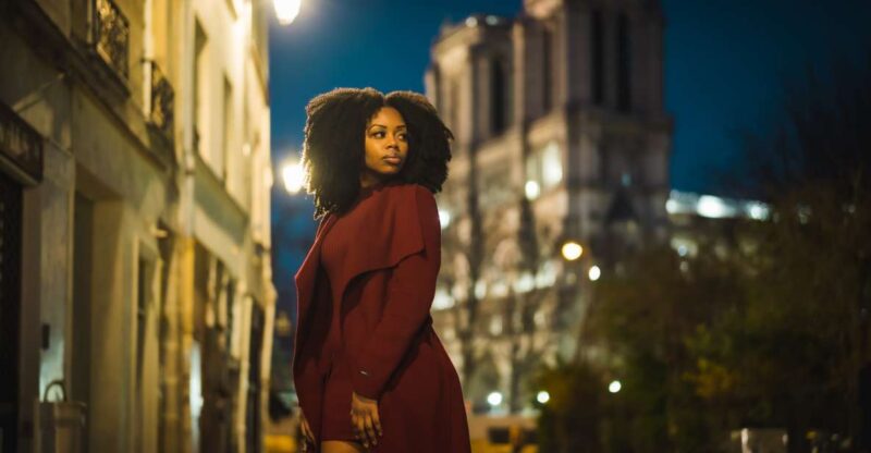 Paris: Cinematic and Fun Photoshoot with a Professional - Discover the Charm of Paris Through a Professional Photoshoot