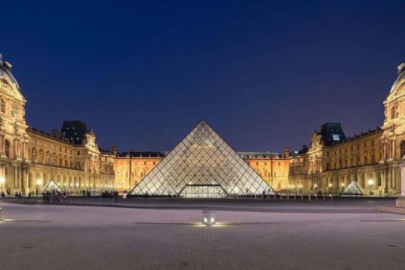 Paris: City By Night Tour - Discover Paris by Night in a Private Tuk-Tuk