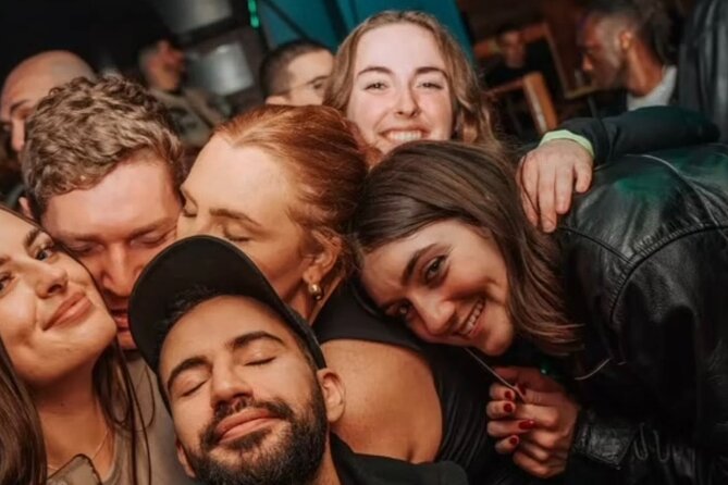 Paris City Center Guided Pub Crawl With Shots & Club Entry - Key Points