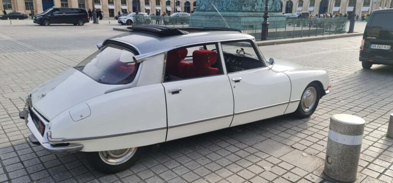 Paris: City Discovery Tour by Vintage Citroën DS Car - Vehicle Maintenance and Comfort