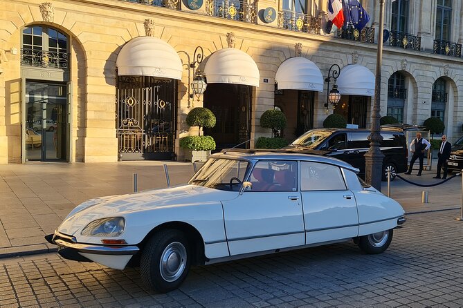 Paris City Tour 2h00 Citroën DS Vintage with Open Roof - The Trocadéro and Eiffel Tower Viewpoint