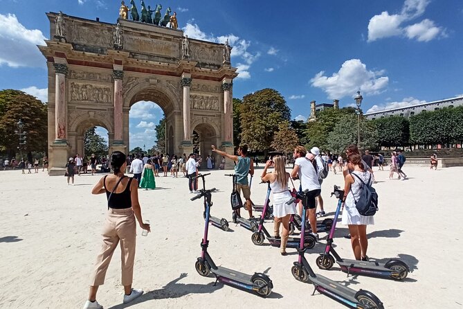 Paris City Tour by E-Scooter with Fun Guide (Small groups) - Discovering the Heart of Paris at Ile de la Cité