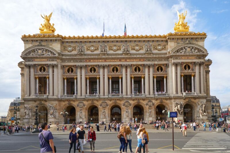 Paris: City Tour with Louvre Tickets & Cider with a Crepe - Detailed Itinerary and Key Stops