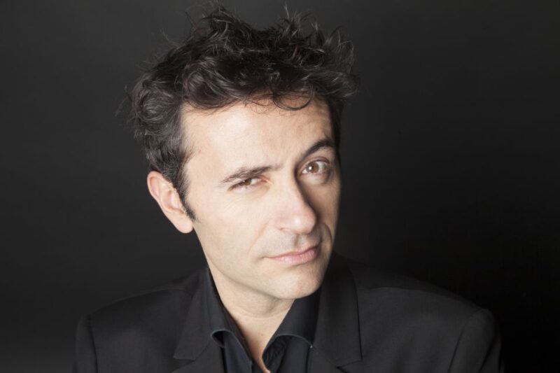 Paris: Comedy Show in English - How to Become a Parisian - Exploring Parisian Cultural Differences with Comedy