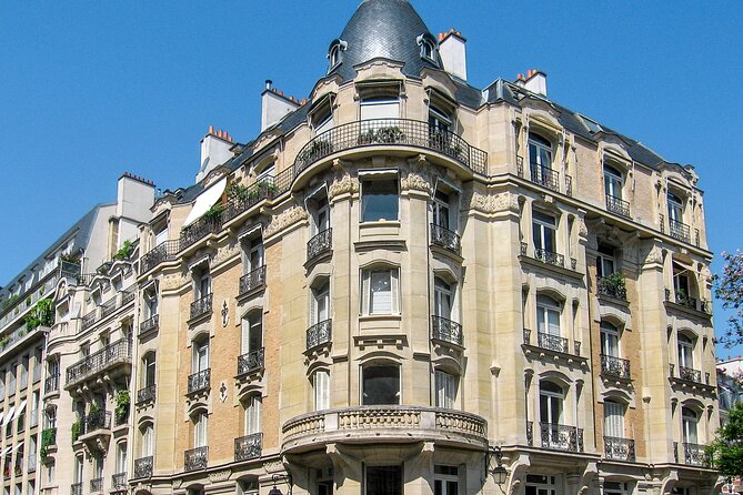 Paris Conversational French Language Class at Famed Café de Flore - The Value of a Cultural and Language Combo