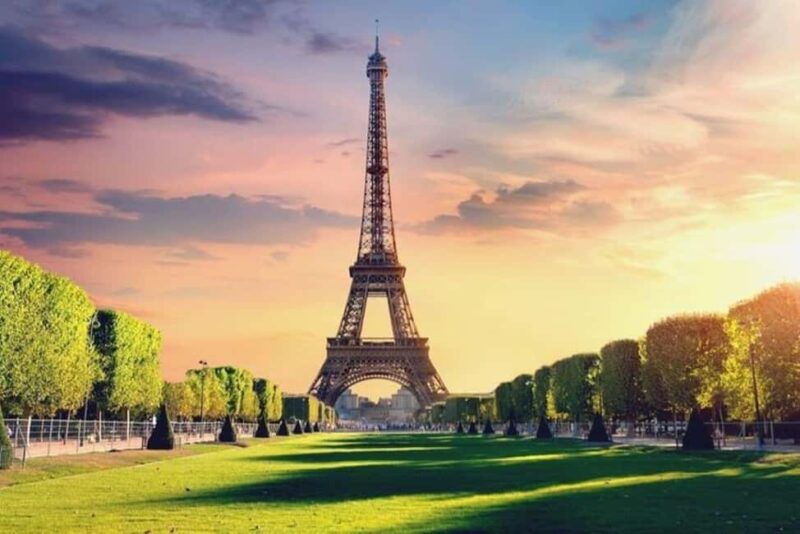 Paris: Côté Seine Tour - Riverside Tour - Visiting Iconic Landmarks Like Notre-Dame and the Eiffel Tower