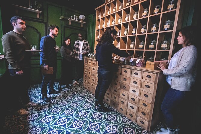 Paris Craft Distillery Make Your Own Gin Workshop - What’s Included in the Price