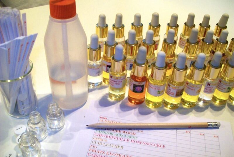 Paris: Create your Signature Scent Perfume Workshop - Hands-On Creation of Your Signature Scent