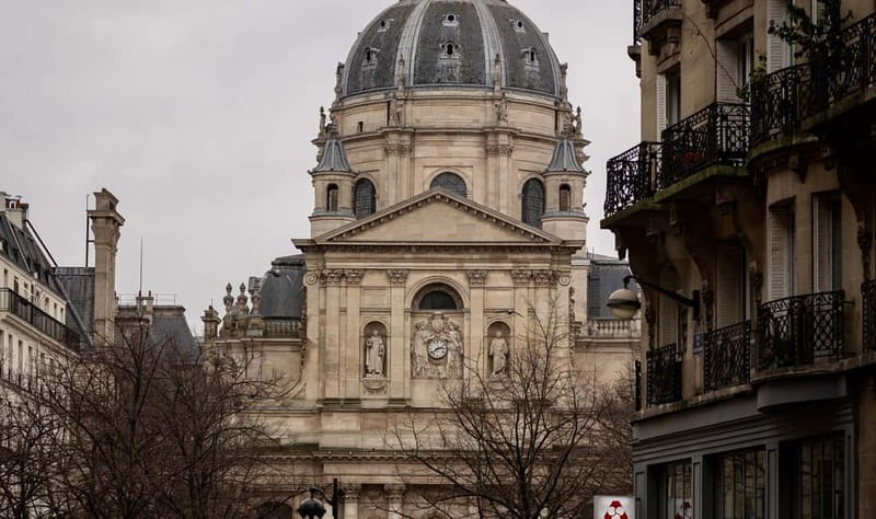 Paris: Creepy Middle Ages Walking Tour - Practical Details: Logistics and Group Experience