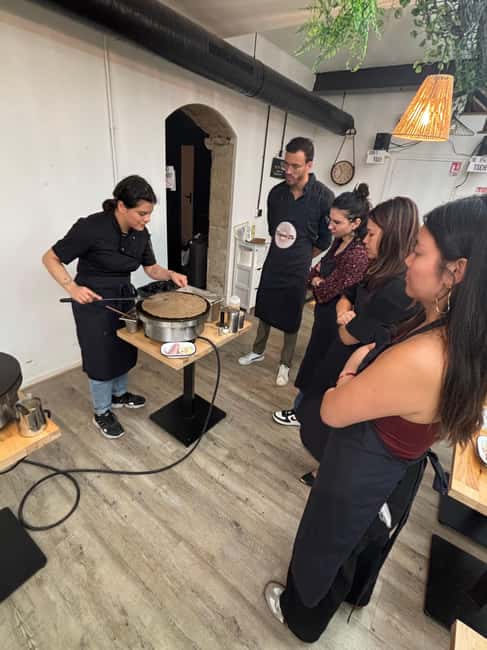 Paris: Crêpe and Galette Making Workshop with Cider - Key Points