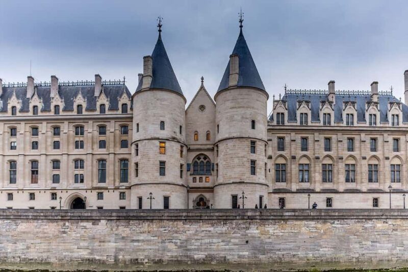 Paris: Crime and Mystery Walking Tour - Uncover Paris’s Dark Past for Just $17