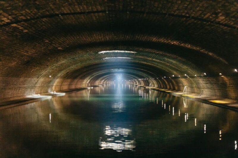 Paris: Cruise on the Saint-Martin Canal and Seine River - Food, Drink, and Comfort