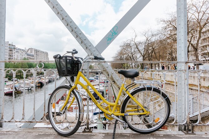 Paris day Bike Rental - Paris Bike Rental at Le Peloton Café in the Heart of the Marais