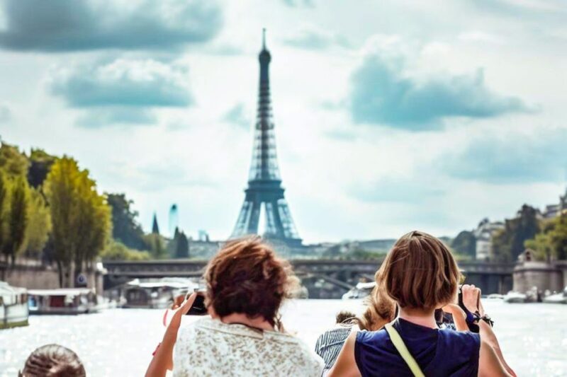 Paris: Day or Sunset Cruise with Drink, Ice Cream or Dessert - From the Eiffel Tower to Notre Dame: The Scenic Route