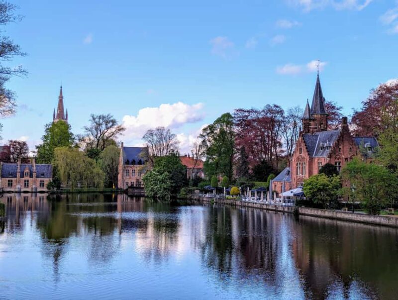 Paris: Day trip to Brussels and Bruges by train. - Discovering Brussels’ Grand Place and Manneken Pis