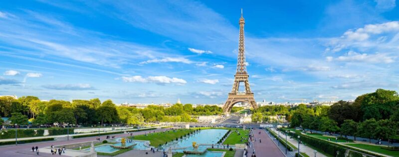 Paris Day Trip with Eurostar and Hop-On Hop-Off Bus - The Hop-On Hop-Off Bus Experience and City Highlights