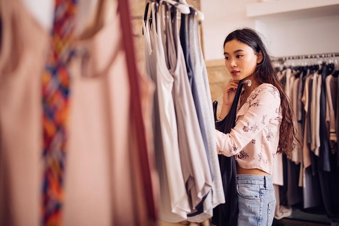 Paris Discovery Tour : private shopping with a fashion expert in Paris - Booking and Cancellation Flexibility