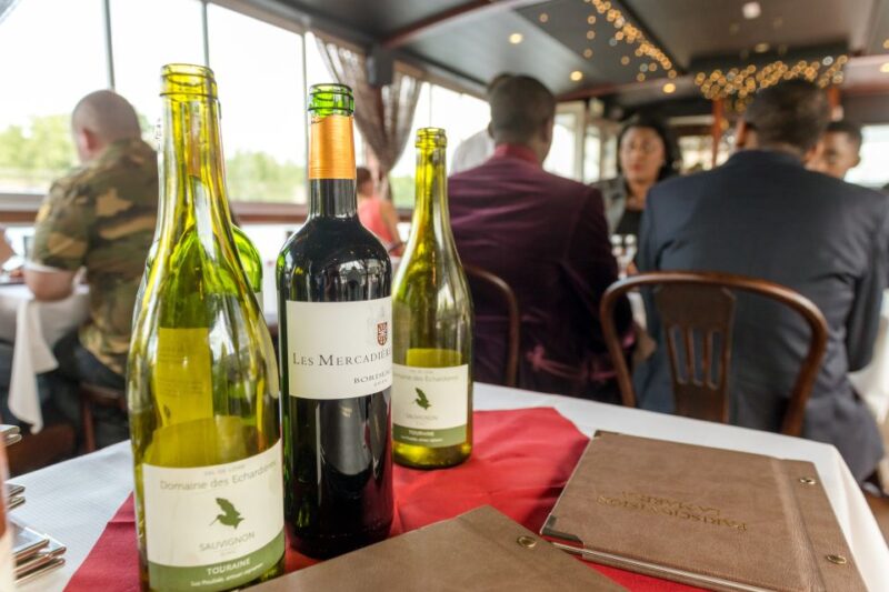 Paris: Early Evening Dinner Cruise on the River Seine - Timing and Duration: Managing Expectations